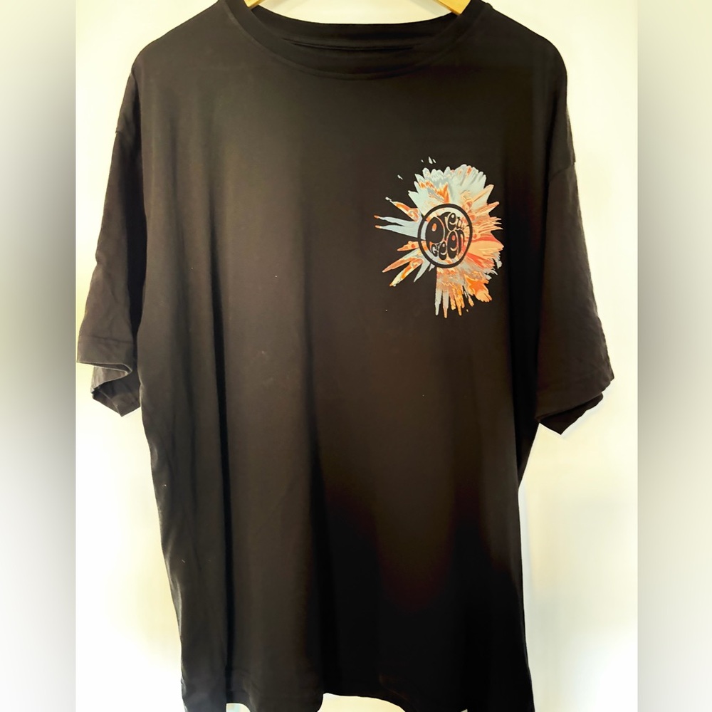 Pretty Green Black T-Shirt with Colorful Graphic XL